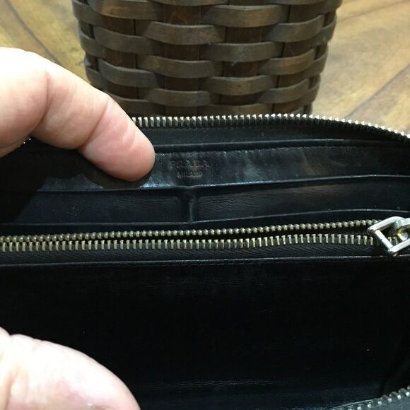 Prada Womens Zip Around Logo Leather Continental Wallet *PROJECT * DAMAGED - Picture 13 of 16
